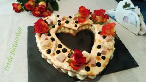 Torta Cuore Floreale