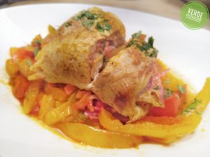 Involtini di Carne di Maiale con Peperoni alla Curcuma