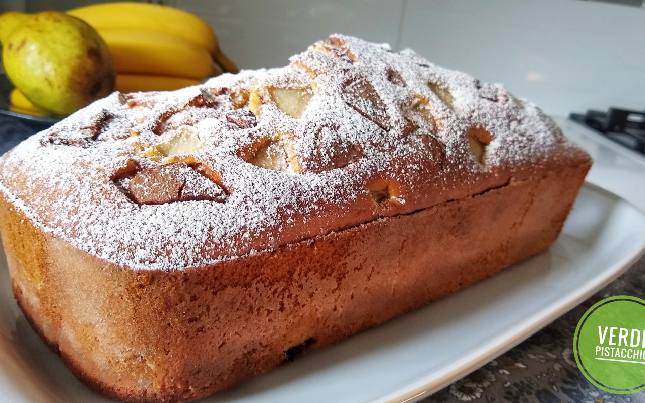 Plum Cake Banana Pera e Gocce di Cioccolato