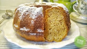 Ciambellone alle mele cotte e panna