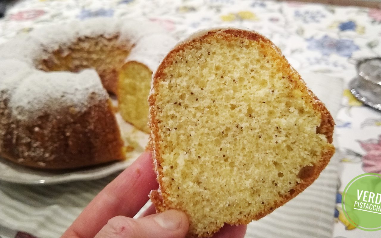 Ciambellone allo zenzero, limone e semi di papavero