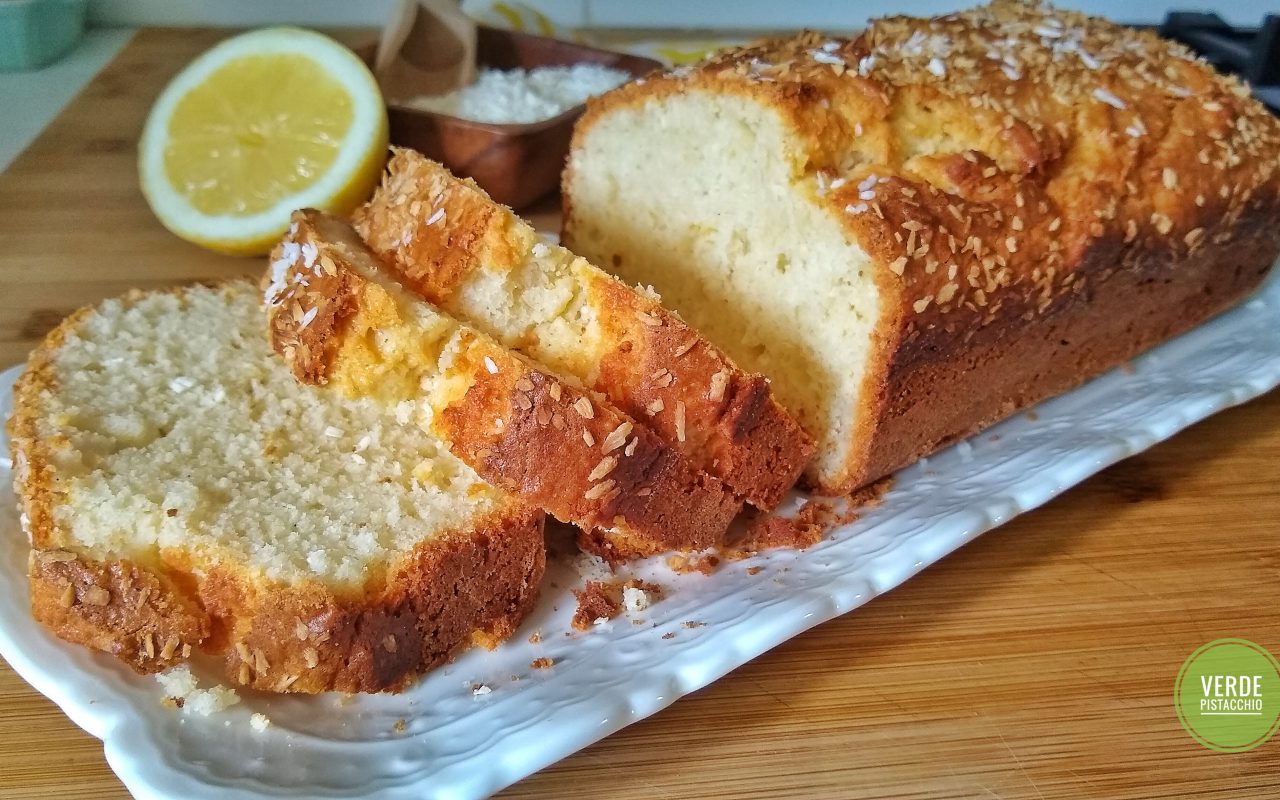 Plumcake allo yogurt cocco e limone