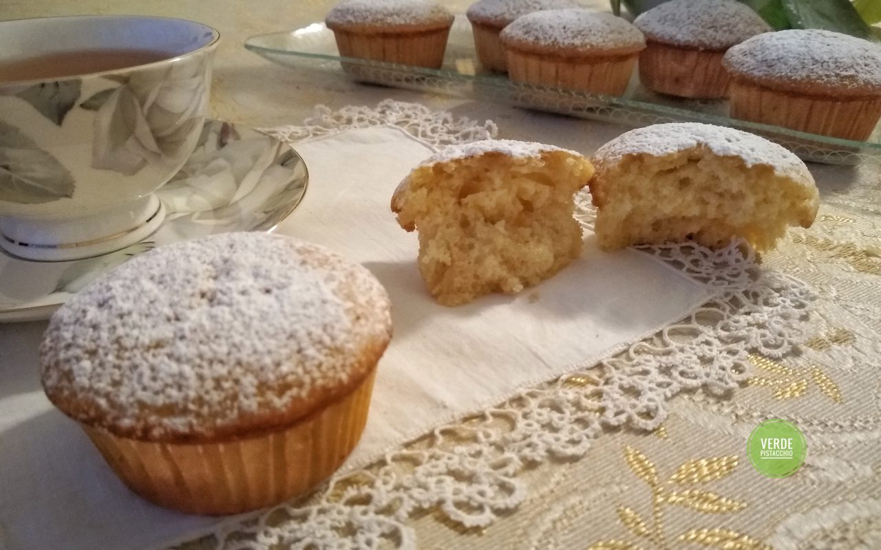 Muffin allo yogurt e confettura di albicocche